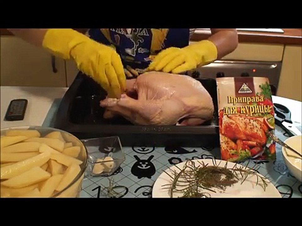 Оочень вкусная,сочная запеченная курица с картофелем в духовке!!!