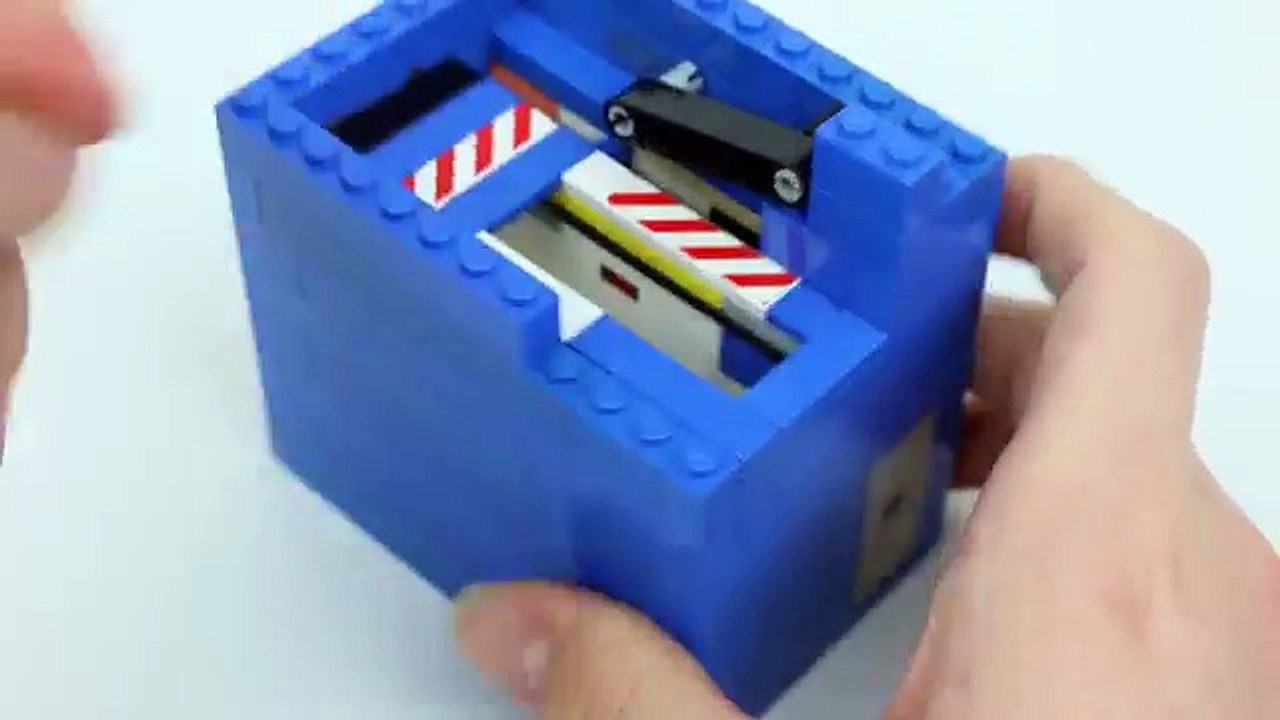How to Build a Mini LEGO Oreo Machine Видео Dailymotion
