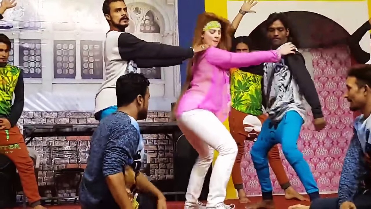 Afreen Pari -New Hot Stag Mujra Daddy mummy song Dance 2018