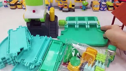 Descargar video: 뽀로로 와 로보카 폴리 클리니의 재활용센터 타요 수퍼윙스 장난감 놀이 Robocar Poli Recycle Center pororor toys Робокар Поли