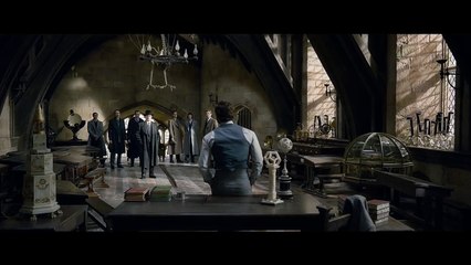 Fantastic Beasts_ The Crimes of Grindelwald - Official Teaser Trailer ( 720 X 1280 )