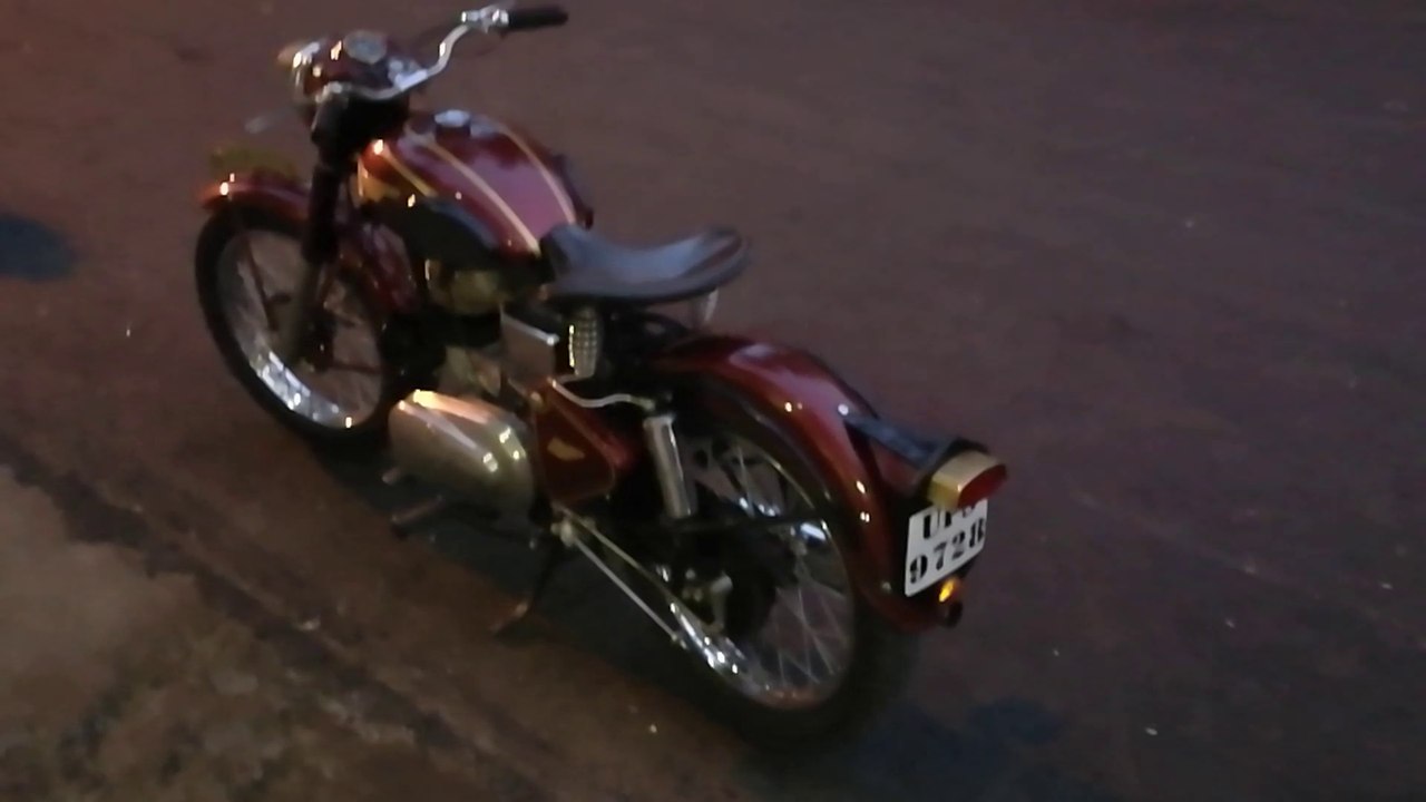 Old model of online royal enfield