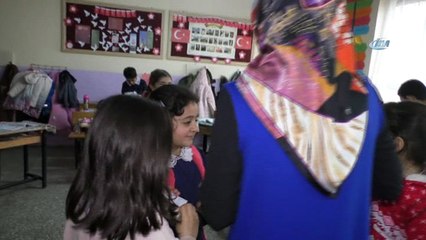 İstanbullu minik öğrencilerden Ağrılı öğrencilere mektup