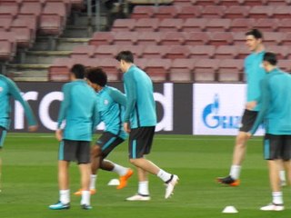 On-form Willian wants more from Chelsea at Barcelona