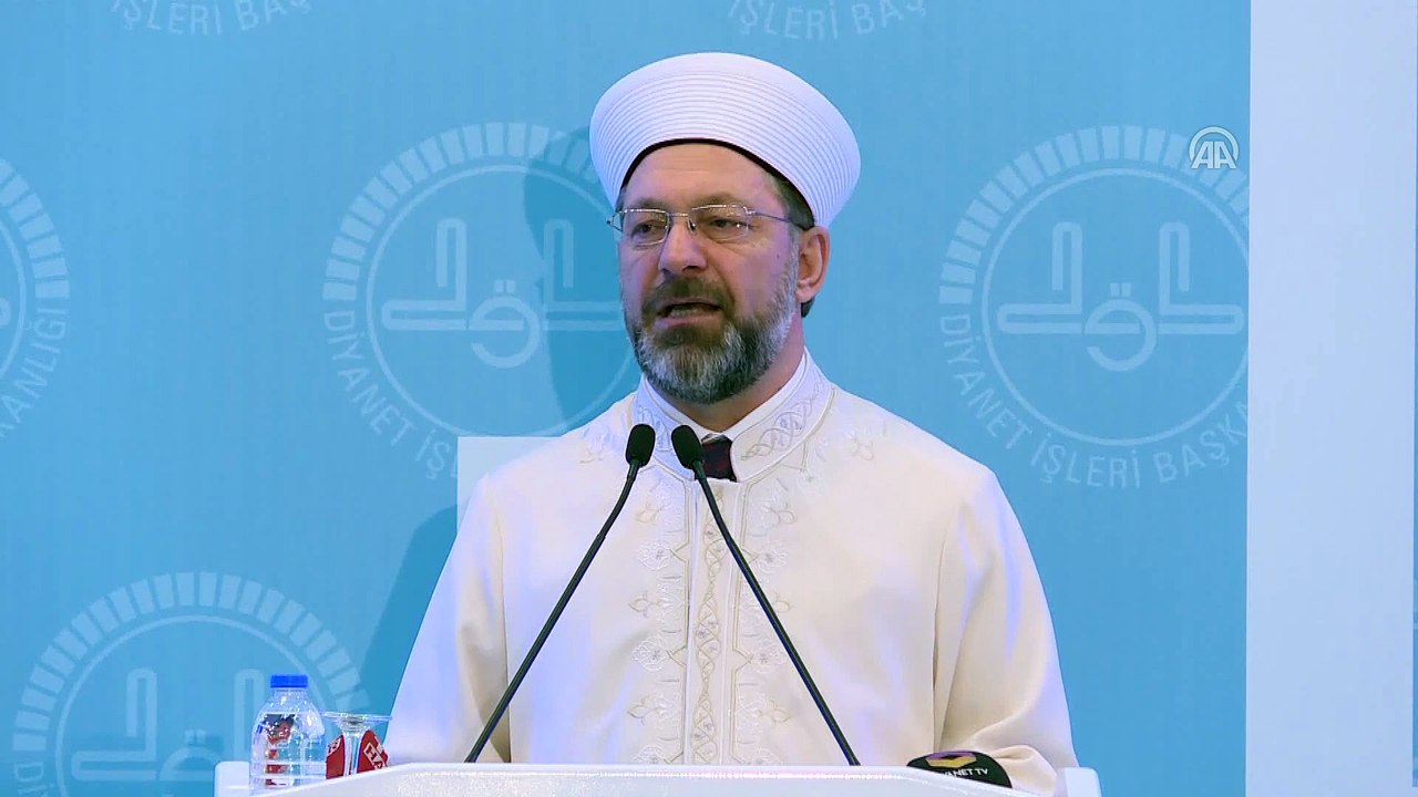 Erbaş: ''Bazı fıkıh hükümlerini gözden geçirmek dinde reform yapmak anlamına gelmez'' - ANKARA