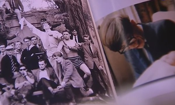 Stephen Hawking Tutup Usia Di Usia 76 Tahun