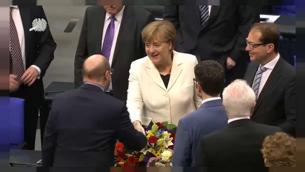 Angela Merkel, reelegida canciller por el Parlamento alemán