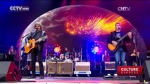 2016 Glastonbury: Electric Light Orchestra perform Bowie tribute