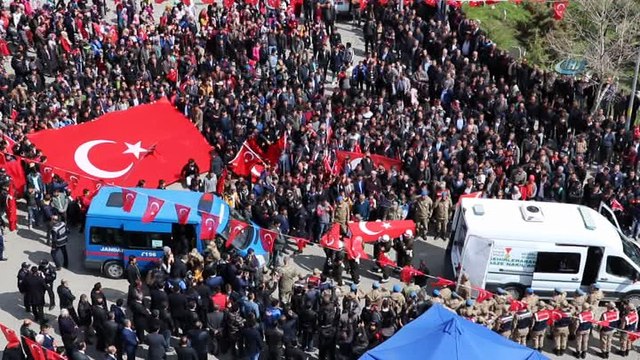 Şehit babası: 'Bu hainler hiçbir zaman fırsat vermeyelim. Birbirinize sahip çıkın ki, herkes Türkiye’nin ne olduğunu bilsin'