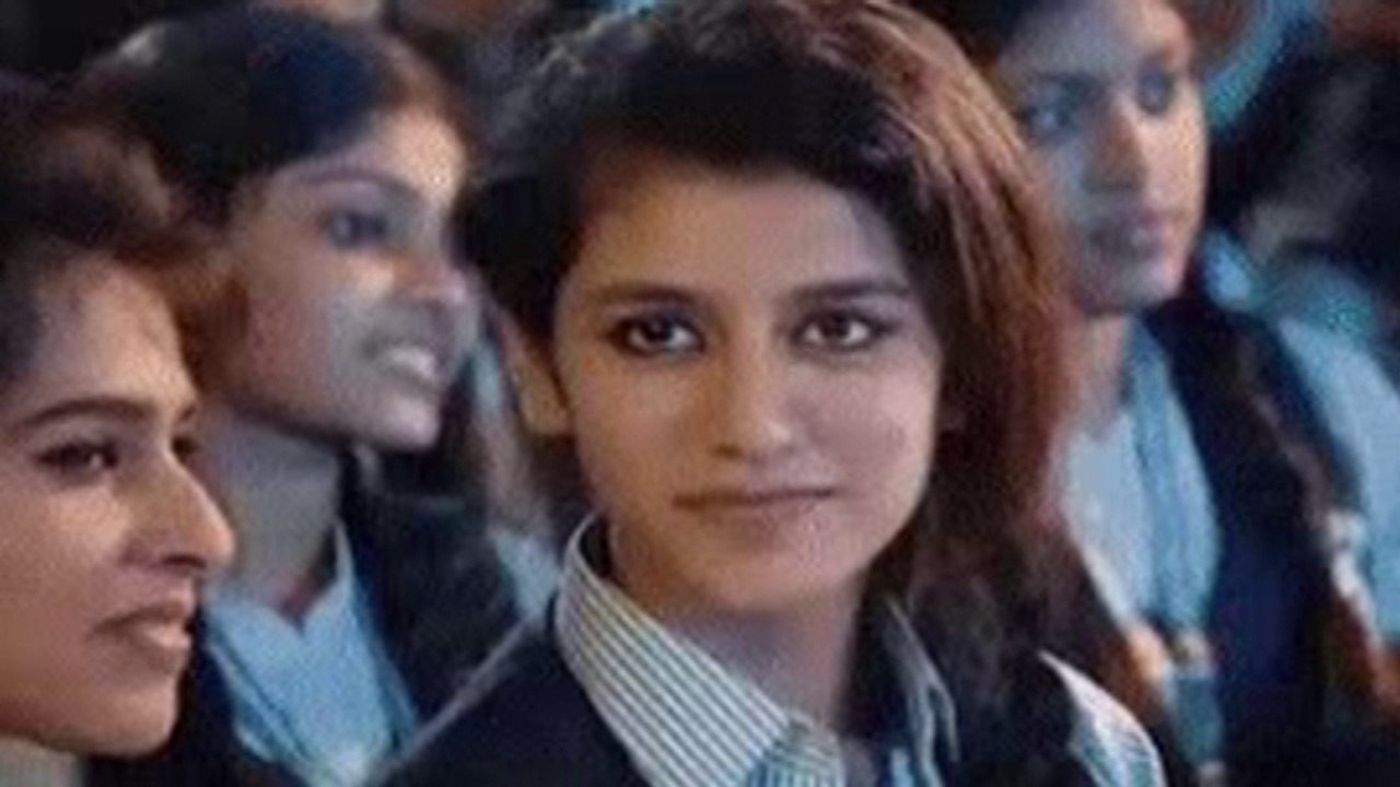 Funny joke in the auditorium  Drôle de blague dans l'auditorium