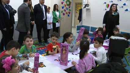 Bakan Sarıeroğlu, doktorların bayramını tebrik etti