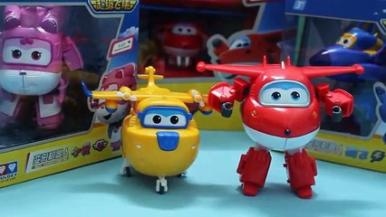 Super Wings Transforming Planes Toy Review