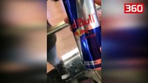 Djali po pinte një Red Bull,por ajo që gjeti brenda në kanaçe e bëri të vërë duart në kokë (360video)