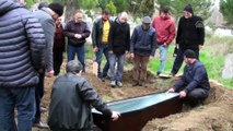 Almanya'da vefat eden kişilerin cenazesi karıştı - AMASYA