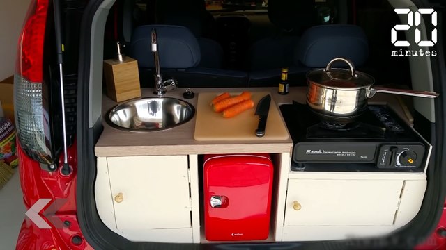 Il construit une cuisine toute équipée dans sa voiture - Le Rewind du mercredi 14 mars 2018