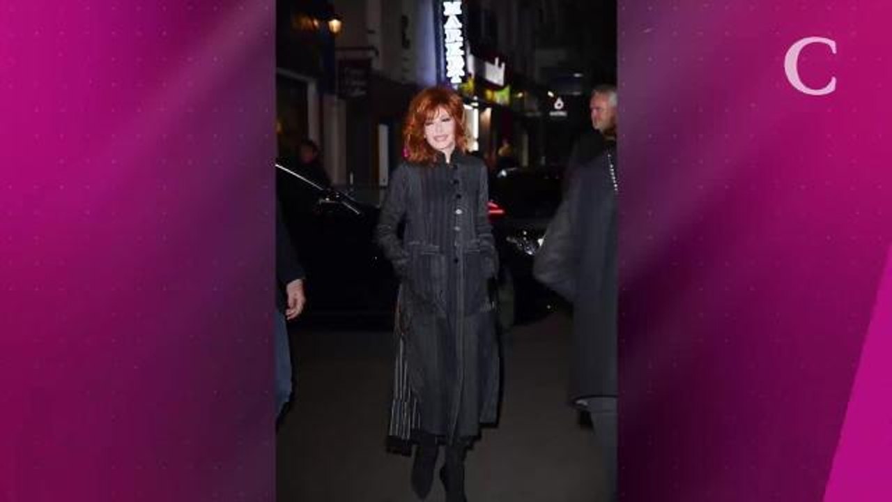 PHOTOS. Mylène Farmer radieuse et envoûtante à l'avant-première de Ghostland à Paris