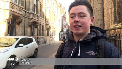 Cambridge homenageia Stephen Hawking