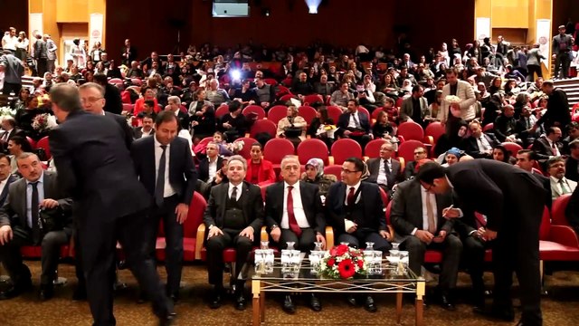 Erzurum'da 296 tıp fakültesi öğrencisi beyaz önlük giydi