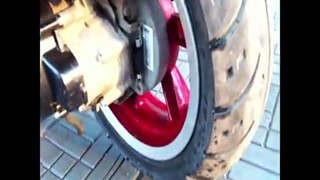 Скутер-как заменить заднее колесо,нюансы,демонтаж,монтаж.Scooter-how to replace the rear wheel