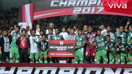 Curhat Djanur Stres Ditekan Bobotoh