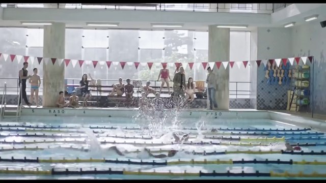 Aos Teus Olhos (2018) - Trailer Dublado