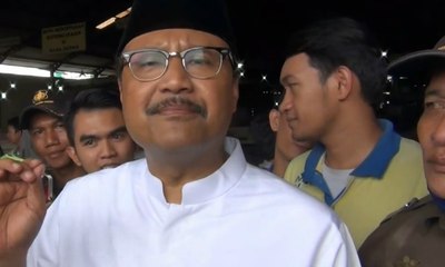 Gus Ipul Temui Buruh Pabrik Kayu di Lumajang
