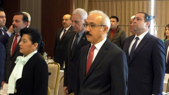 Bakan Elvan’dan Afrin açıklaması: “Kahramanlarımız dünyaya ‘terörle mücadele nasıl yapılır’ dersi veriyor”