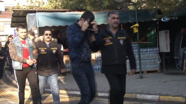 Fuhuş operasyonunda gözaltına alınan 22 kişi adliyeye sevk edildi