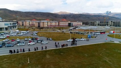 Üniversite öğrencilerinden Pi duruşu ile Afrin’e destek