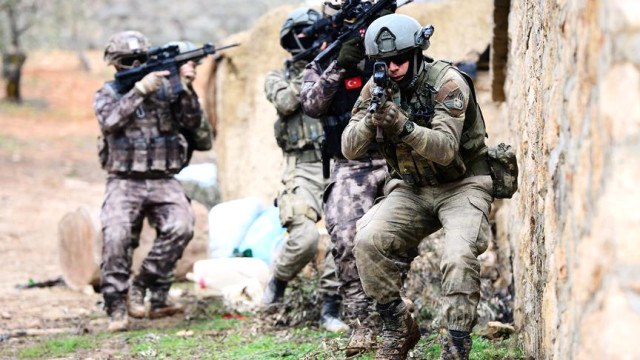 Erdoğan'ın Zeytin Dalı İçin Marş Yazın Çağrısı Sonrası İlk Beste Geldi