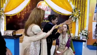Amber Khan Badly Abusing Beauticians During Live Sanam Jung's Morning Show - Jago Pakistan Jago