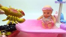 [ALIBABA KIDS] - ĐỒ CHƠI NHÀ TẮM BÚP BÊ ĐI TẮM BIỂN VÀ BẮT CÁ BẮT TÔM Bathtime How to Bath a Baby Doll Kids toys