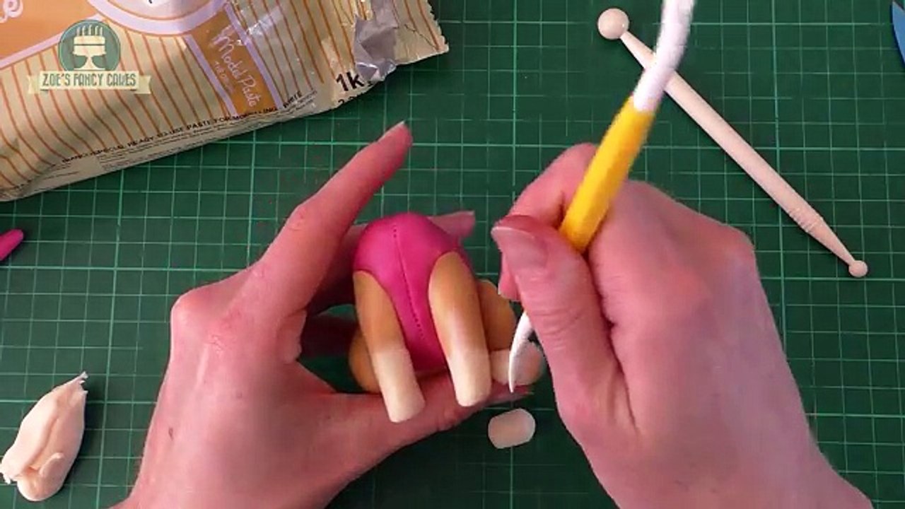 Skye cake topper Paw Patrol cake tutorial