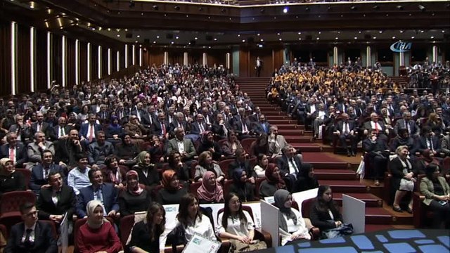 Cumhurbaşkanı Erdoğan: “Türkçemiz yeni bir bozulma süreci yaşıyor”
