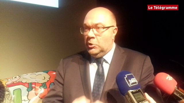 Vannes. Crise du lait, dossier Doux : le ministre de l' agriculture s'exprime en marge du congrès de la FNPL