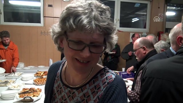 Almanlar camilere yönelik saldırıları kınadı - KÖLN