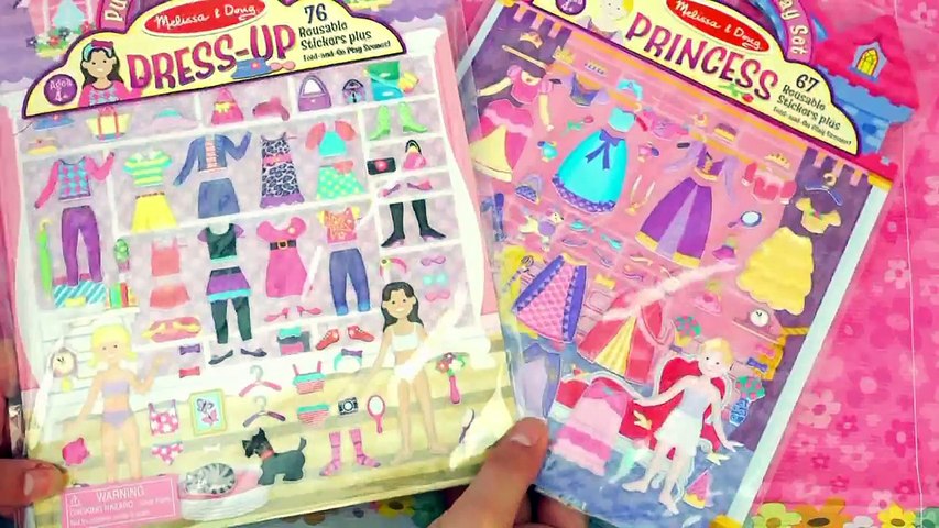 Cuentos en español con juego de vestir muñecas con stickers - Novelas con  muñecas y juguetes─影片 Dailymotion