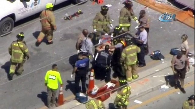 ABD’de üst geçit çöktü: Yaralılar var