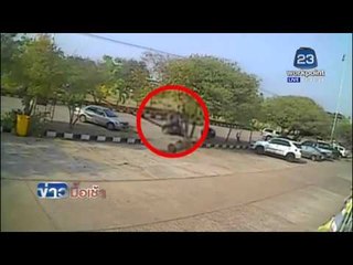 คนร้ายหินทุบรถขรก  พฤติกรรมคล้ายหนุ่มลูกเทพ l ข่าวมื้อเช้า l 27 เม.ย. 59