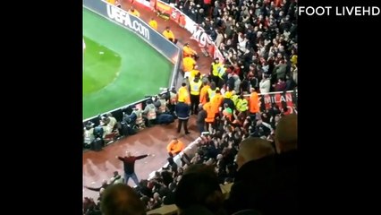 ARSENAL VS MILAN 3-1  CRAZY FANS DURING THE MATCH