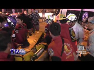 หนุ่มซิ่งเก๋ง หักหลบสุนัขชนฟุตบาทบาดเจ็บหลายราย  l ข่าวเวิร์คพอยท์ (เช้า) l 29 ธ.ค.59