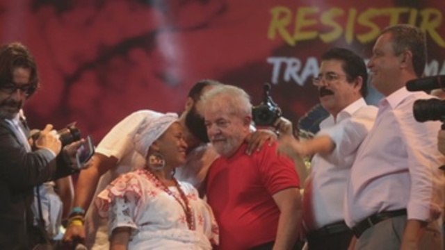 Lula dice que pueden detenerlo en una celda pero no pueden detener sus ideas