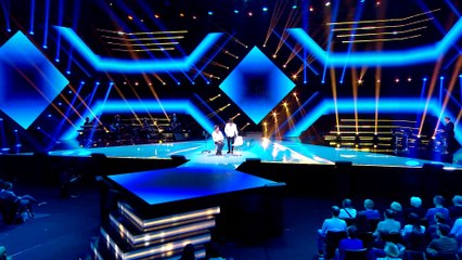 Les Chevaliers du Fiel s’amusent à se déstabiliser l’un et l’autre en plein milieu d'un sketch