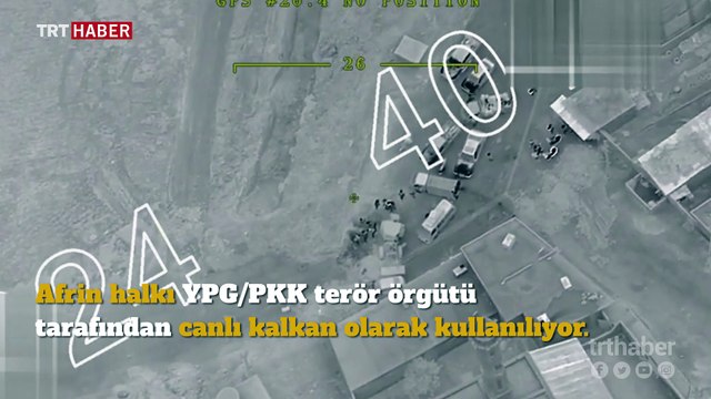 Afrin halkı teröristlerin barikatını kazma-küreklerle yıktı