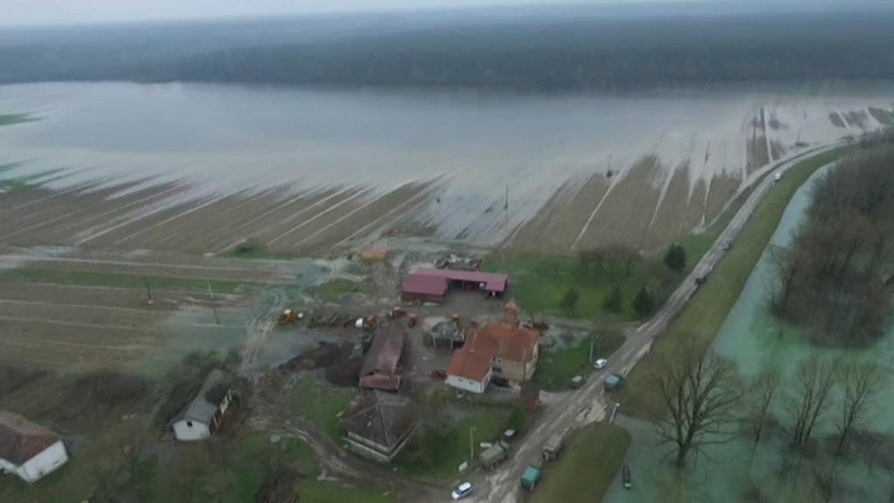 „Land unter“ in ganzen Landstrichen in Kroatien