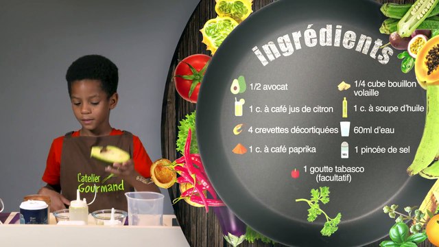 Verrine de crème d'avocat et crevettes épicées