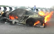 Porsche 911 Turbo crashes and catches fire in India