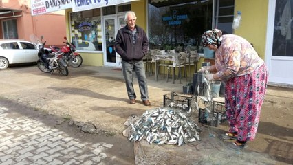 Yasağa Bir Gün Kala Gölden Balık Fışkırdı