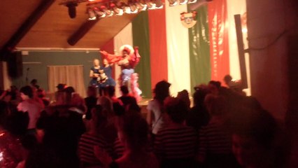 Travestiekunst Miss-Lili Die Party Queen www.travestie-Kuenstler.de