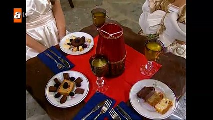 Kızlar Ütopya cafeye gidiyor